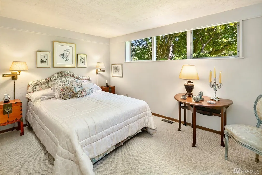 Cannon Remodel: guest bedroom with clerestory windows