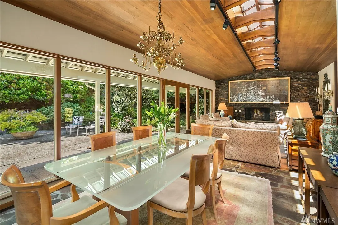 Cannon Remodel: dining room beside the living room