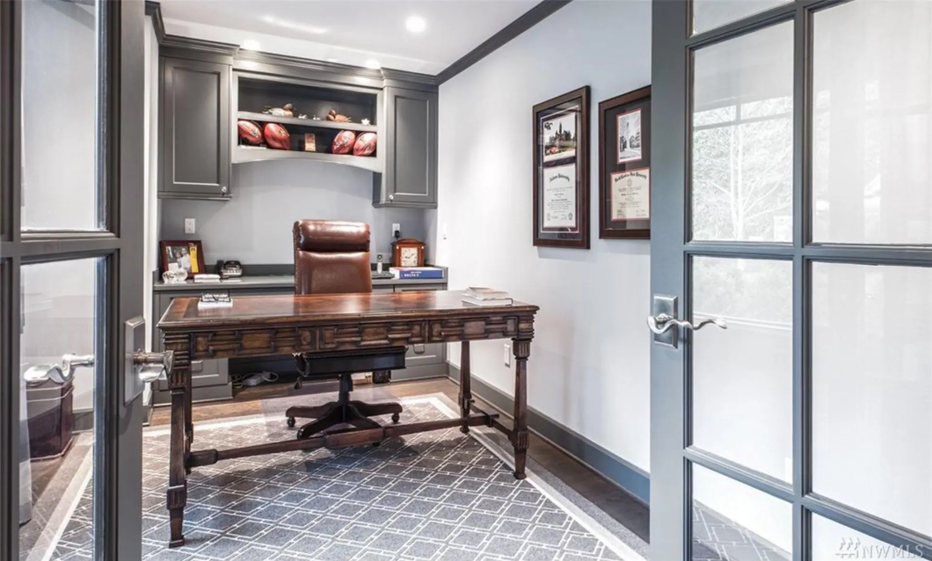 Medeiros Residence: home office